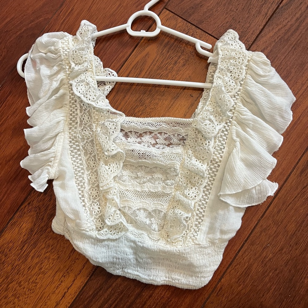 Free People • Small Crochet Top